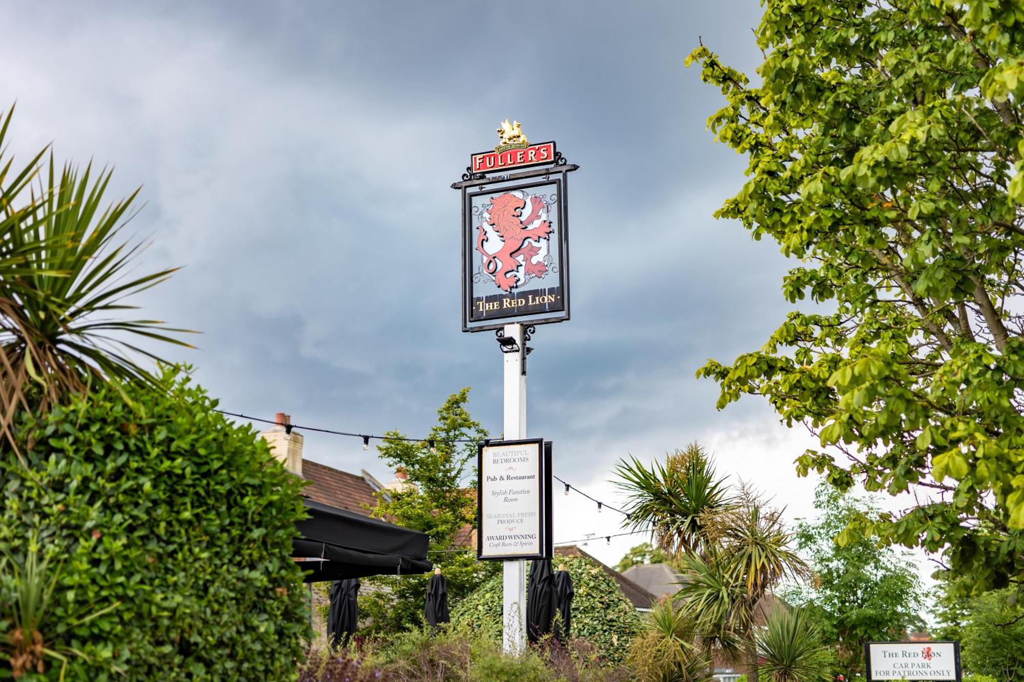 The Red Lion Hotel Hillingdon Luaran gambar