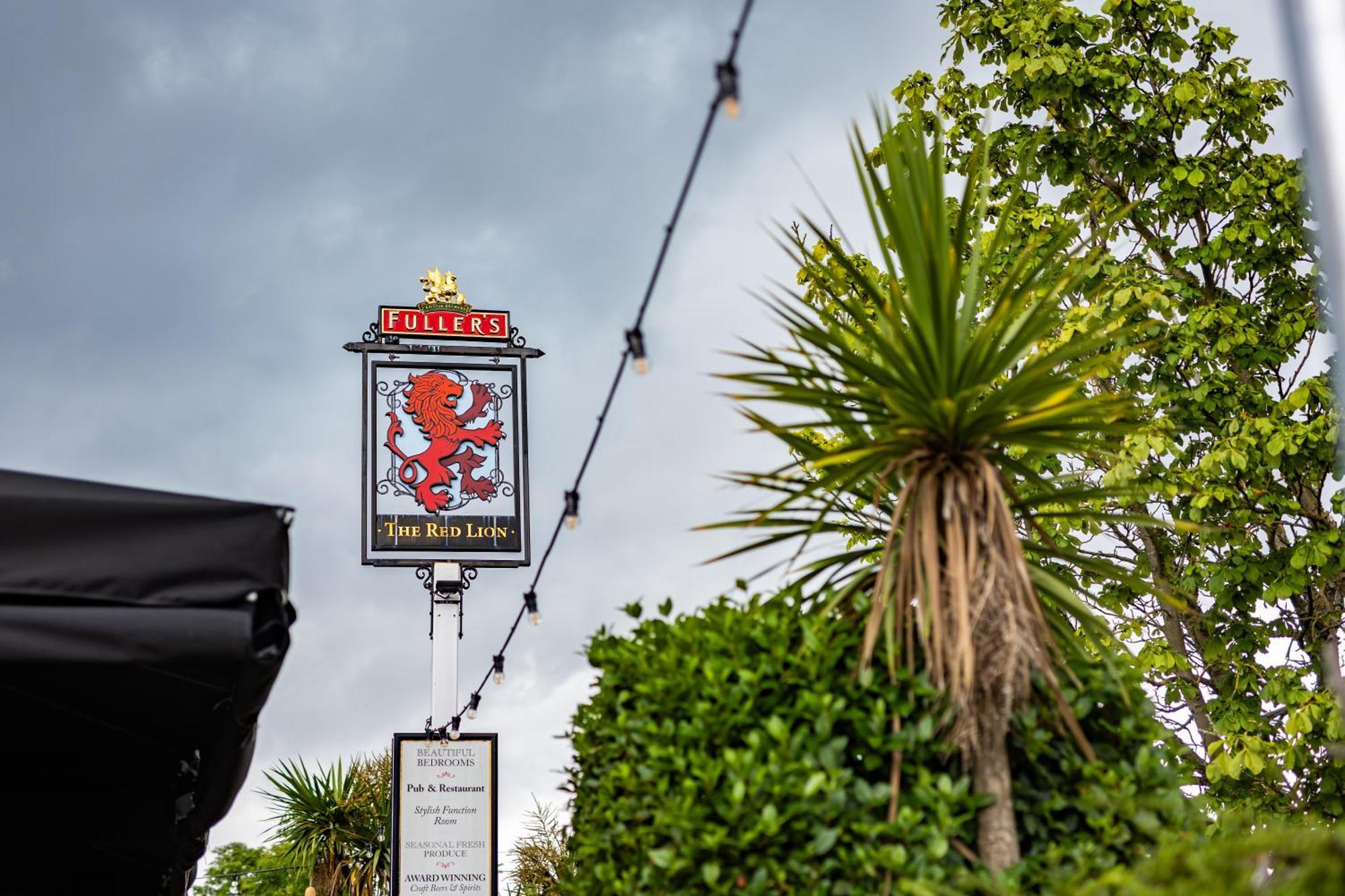 The Red Lion Hotel Hillingdon Luaran gambar