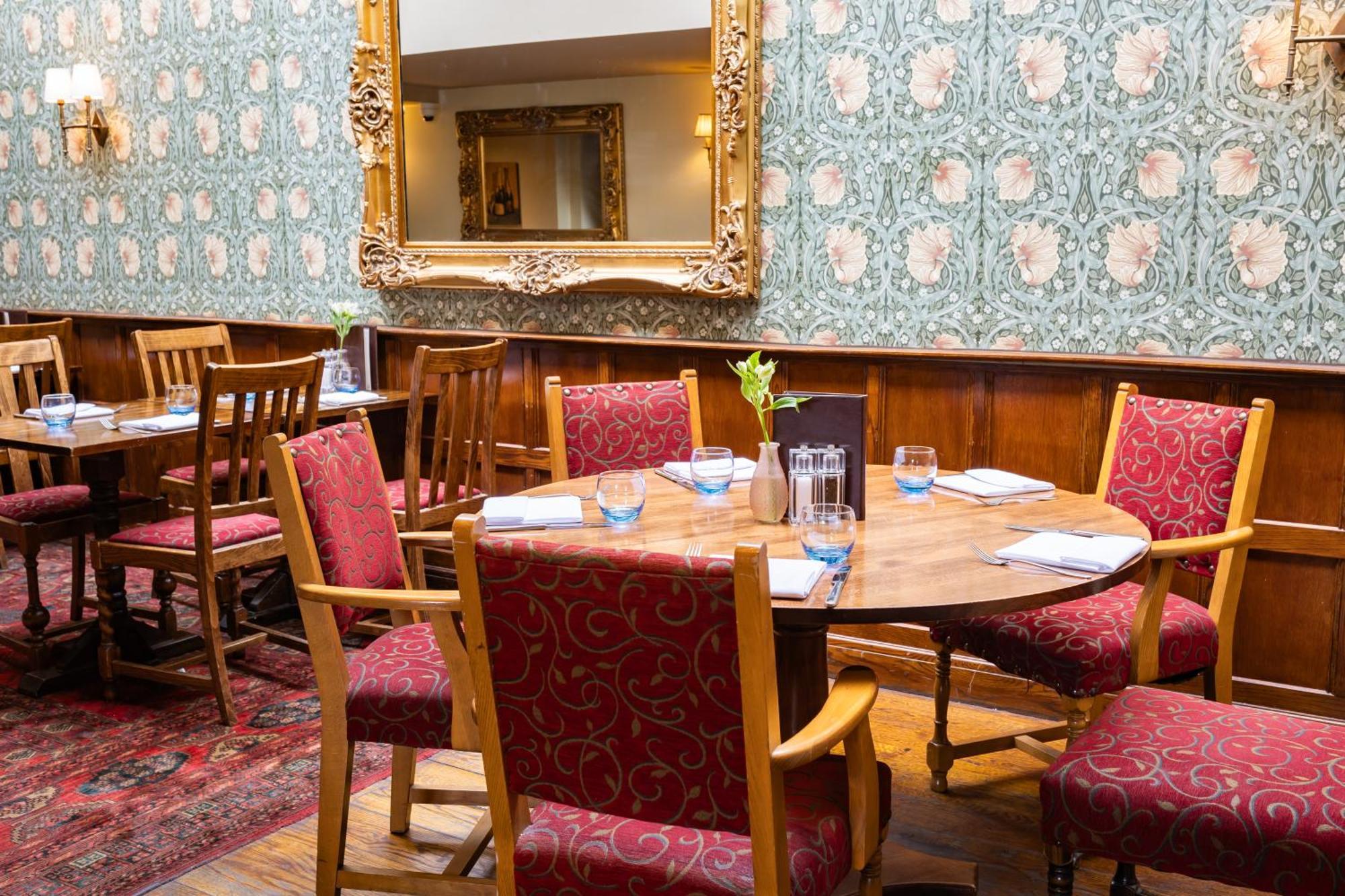 The Red Lion Hotel Hillingdon Luaran gambar