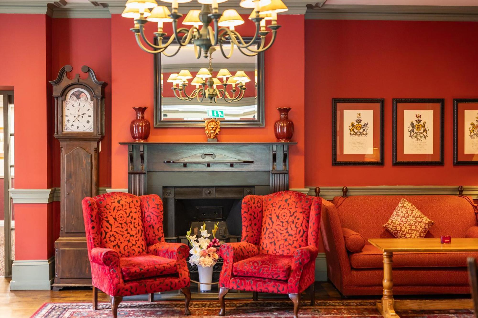 The Red Lion Hotel Hillingdon Luaran gambar