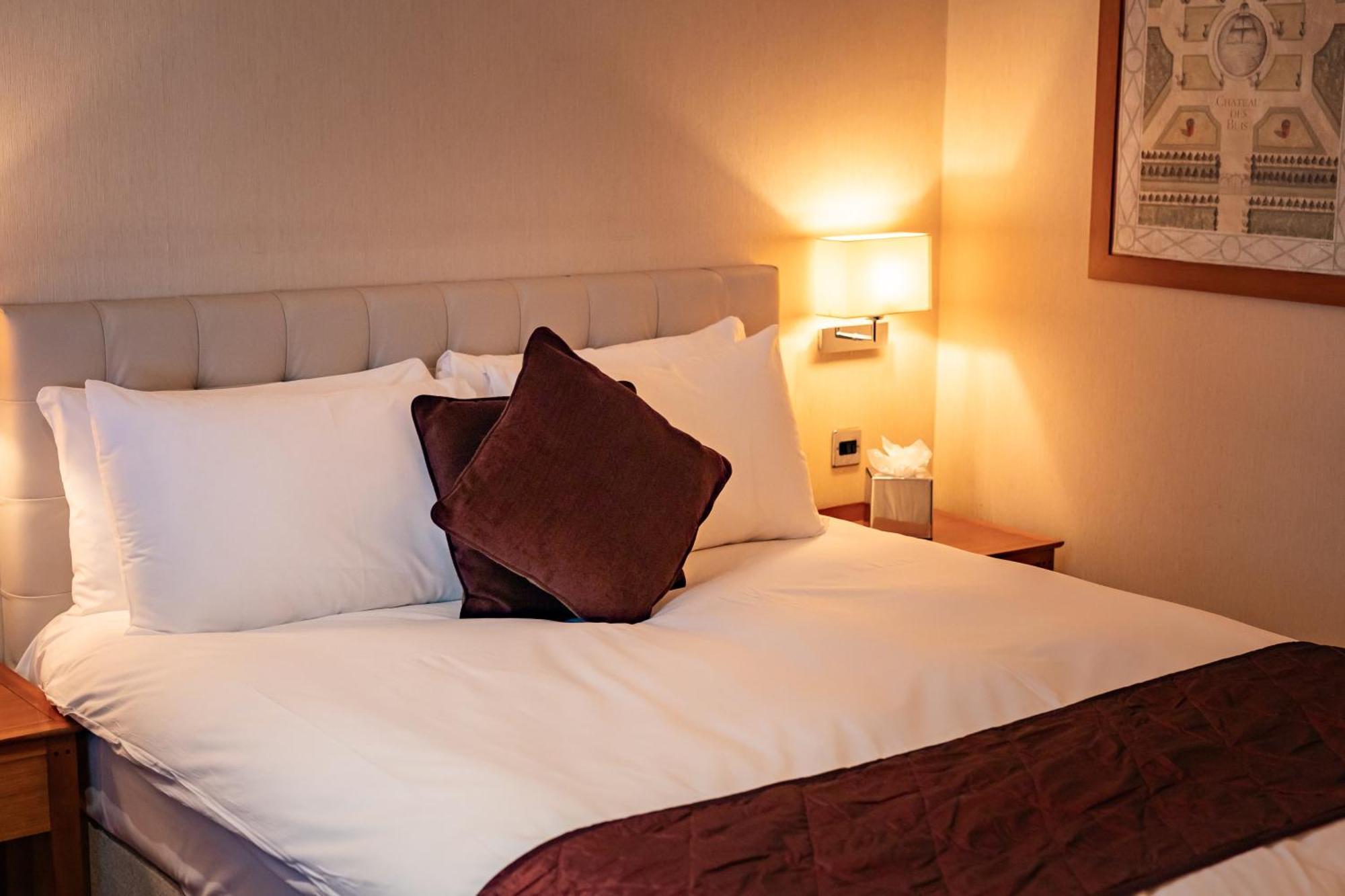 The Red Lion Hotel Hillingdon Luaran gambar