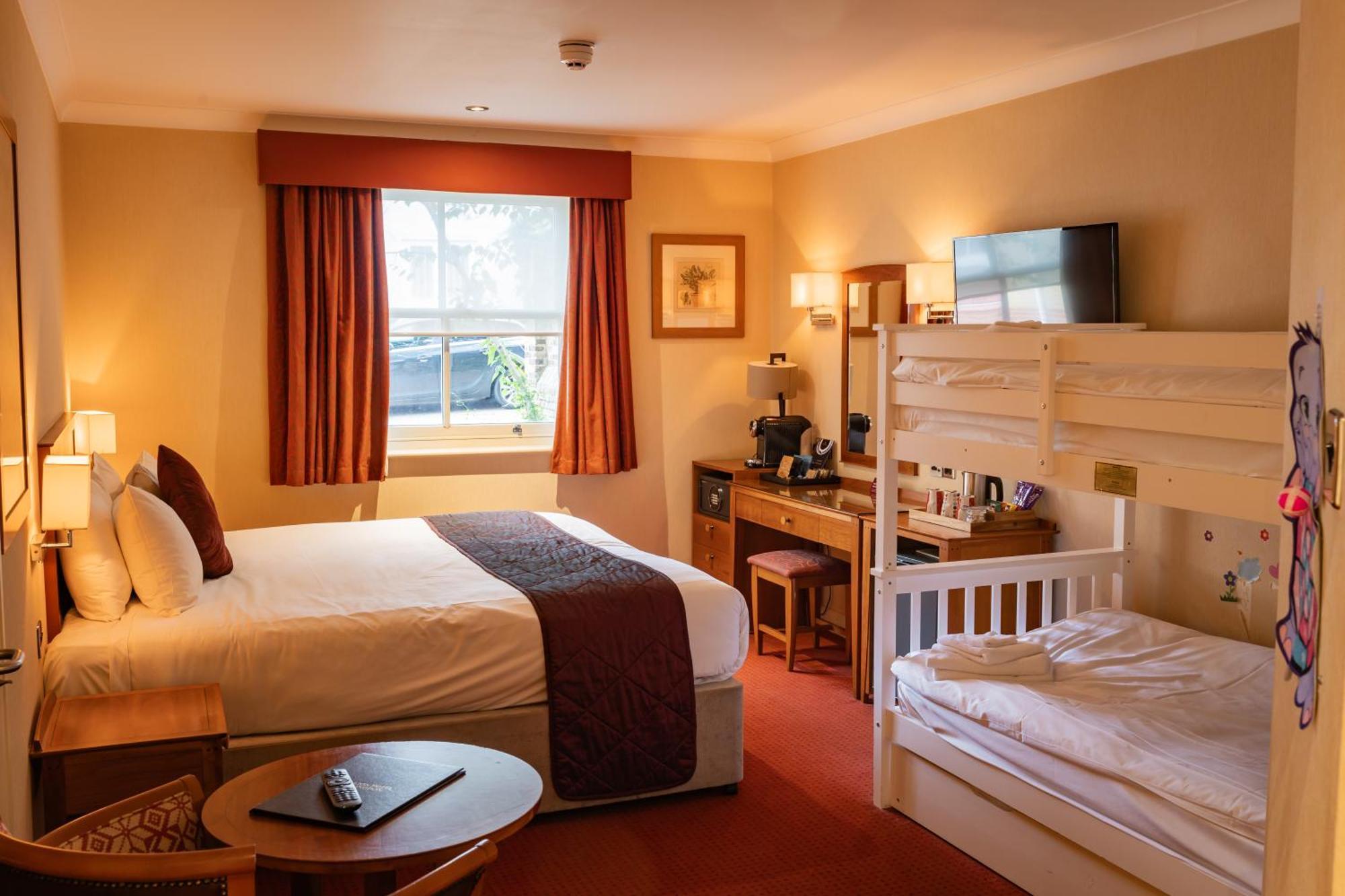 The Red Lion Hotel Hillingdon Luaran gambar